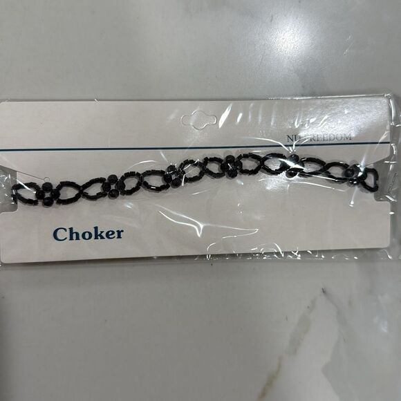 NU FREEDOM Black Choker Necklace - Picture 2 of 4